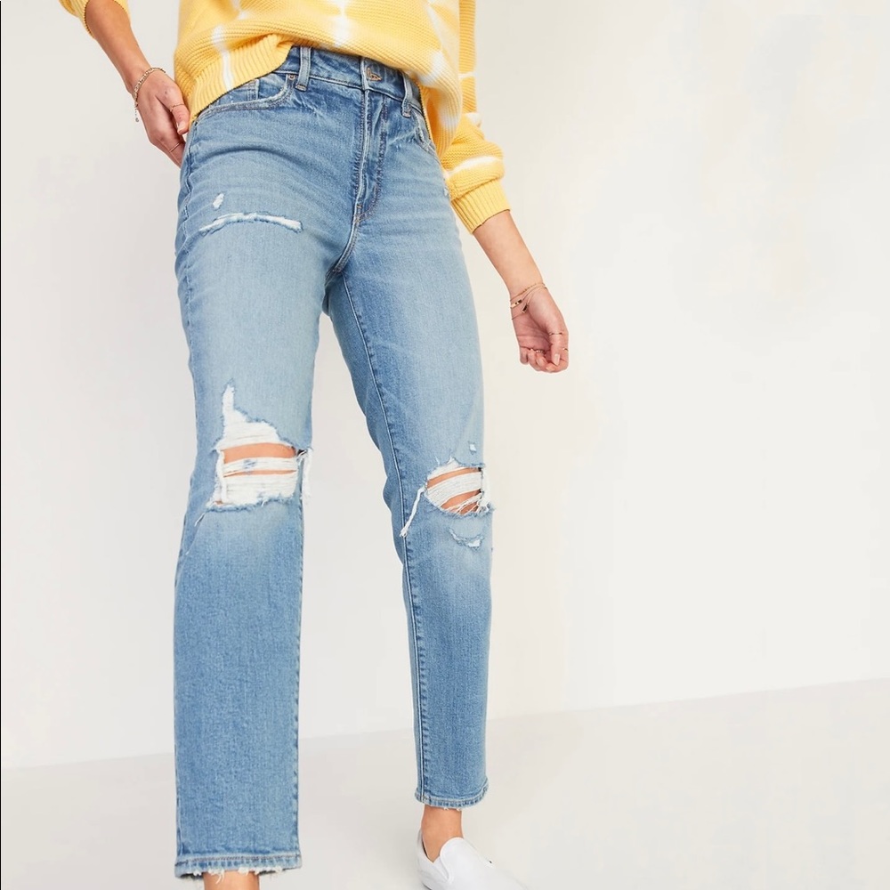 Old Navy High Waisted Light Wash Mom Jeans